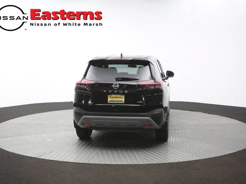 Used 2023 Nissan Rogue S AWD/4WD image 37