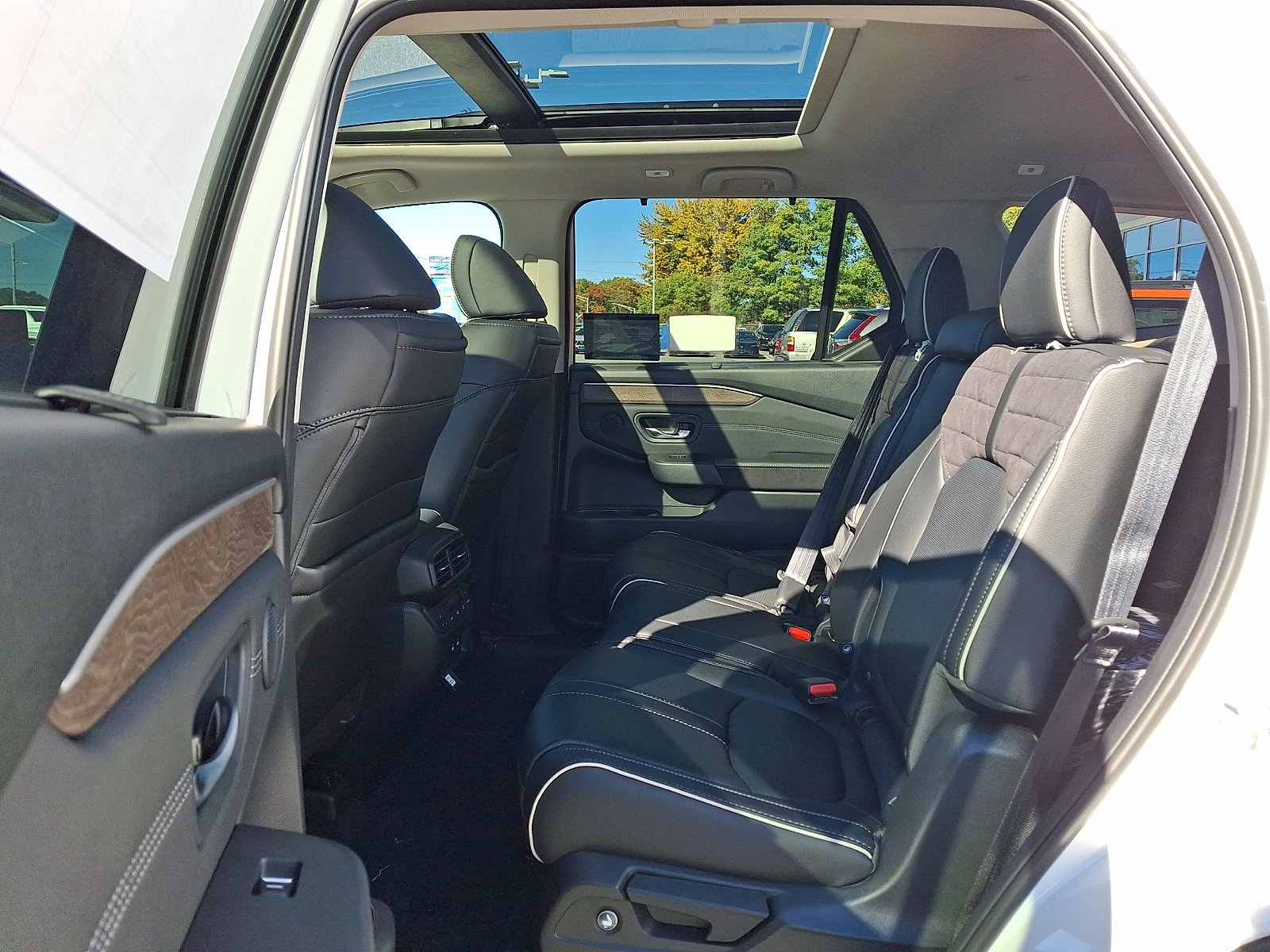 New 2026 Honda Pilot Elite image 5