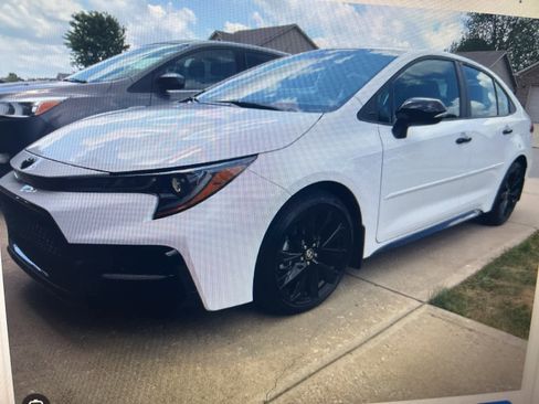 Used 2020 Toyota Corolla SE image 1