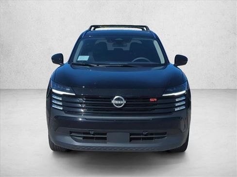 New 2026 Nissan Kicks SR FWD image 2