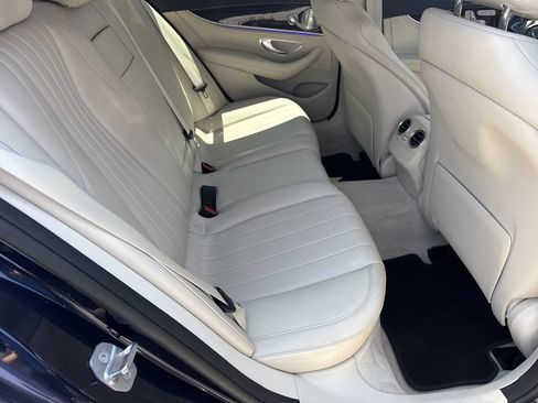 Used 2017 Mercedes-Benz E 300 image 17