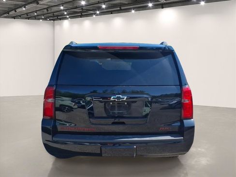 Used 2018 Chevrolet Suburban LT AWD/4WD image 6