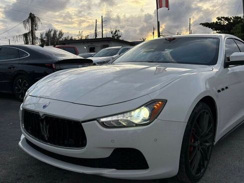 Used 2017 Maserati Ghibli S image 1