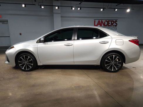 Used 2019 Toyota Corolla SE FWD image 4