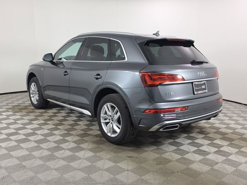 Certified 2023 Audi Q5 2.0T Premium w/ Convenience Package AWD/4WD image 5