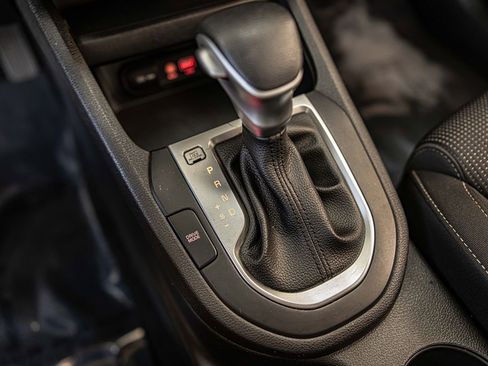 Used 2021 Kia Forte LXS image 28