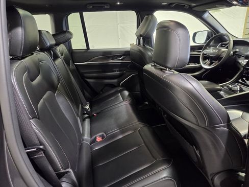 Used 2024 Jeep Grand Cherokee Limited 4xe AWD/4WD image 10