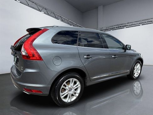 Used 2016 Volvo XC60 T5 Premier image 7
