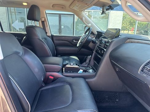 Used 2023 INFINITI QX80 Premium Select w/ All-Season Package RWD image 10