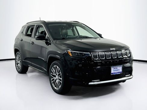 Used 2022 Jeep Compass Limited w/ Elite Group AWD/4WD image 3