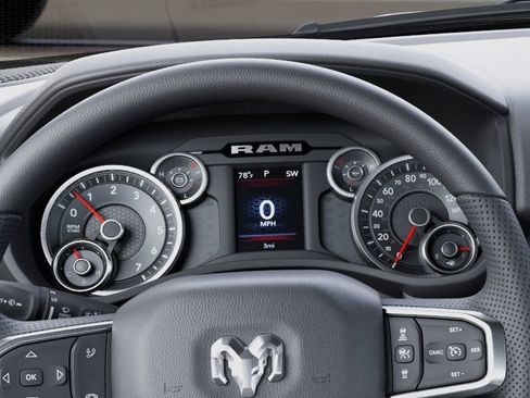 New 2026 RAM 1500 4x4 Crew Cab image 18