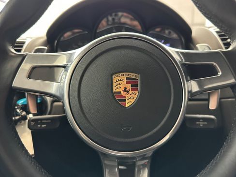 Used 2016 Porsche Cayman RWD image 11