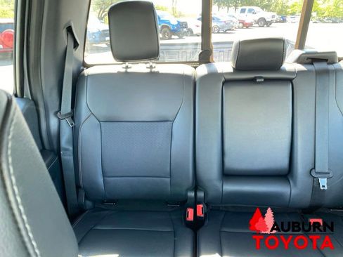 Used 2024 Ford F250 Lariat AWD/4WD image 20