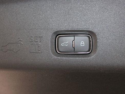 New 2025 Ford Expedition Platinum w/ Stealth Performance Package image 21