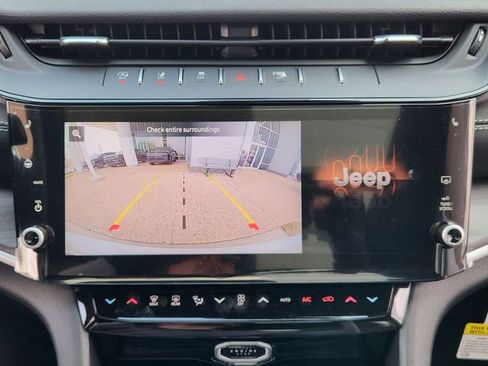 New 2026 Jeep Grand Cherokee Limited w/ Limited Altitude Package AWD/4WD image 13