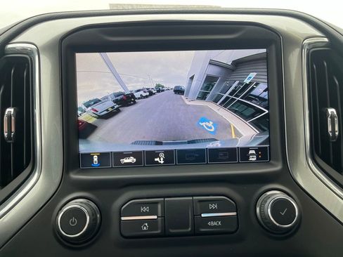 Used 2020 Chevrolet Silverado 2500 LTZ w/ LTZ Convenience Package AWD/4WD image 21