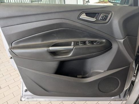 Used 2017 Ford Escape Titanium FWD image 13