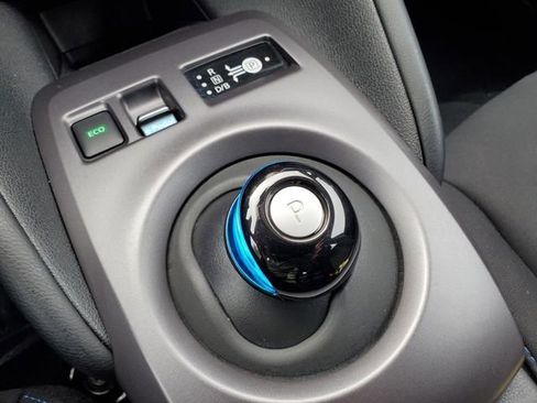 Certified 2024 Nissan Leaf S FWD image 23