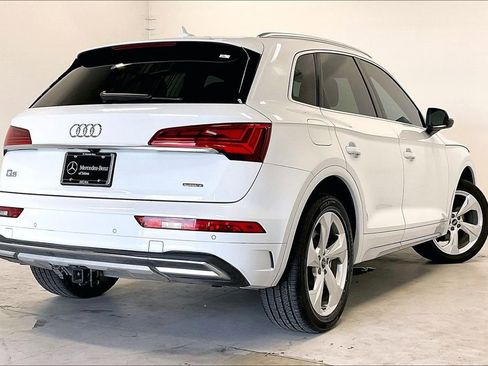 Used 2021 Audi Q5 2.0T Premium Plus w/ Premium Plus Package AWD/4WD image 12