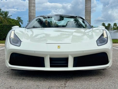 Used 2017 Ferrari 488 Spider RWD image 4