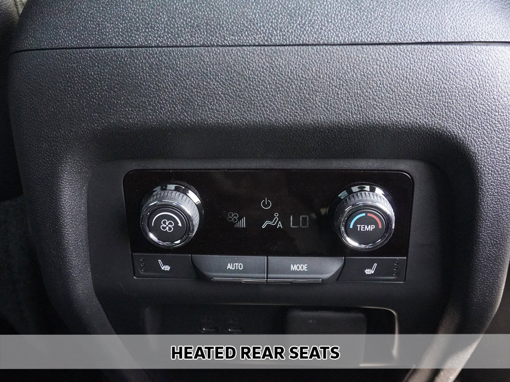 Used 2026 Chevrolet Traverse RS AWD/4WD image 10