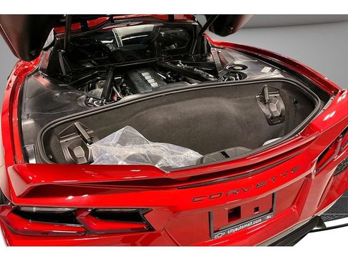Used 2024 Chevrolet Corvette Stingray Premium Cpe w/ Z51 Performance Package RWD image 33