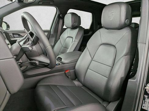 New 2026 Porsche Cayenne AWD/4WD image 5