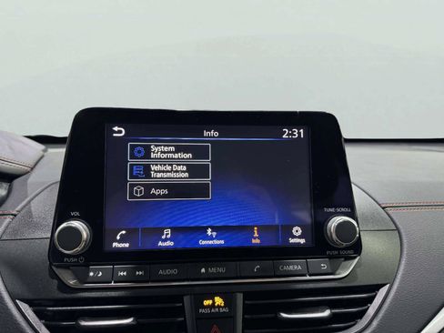 Used 2022 Nissan Altima 2.5 SR w/ Midnight Edition Package FWD image 32
