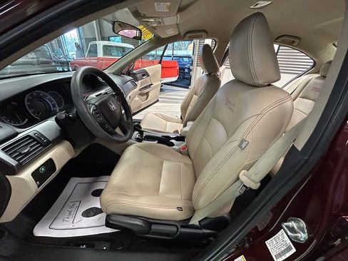 Used 2014 Honda Accord LX image 47