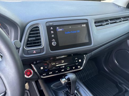Used 2022 Honda HR-V EX-L image 13