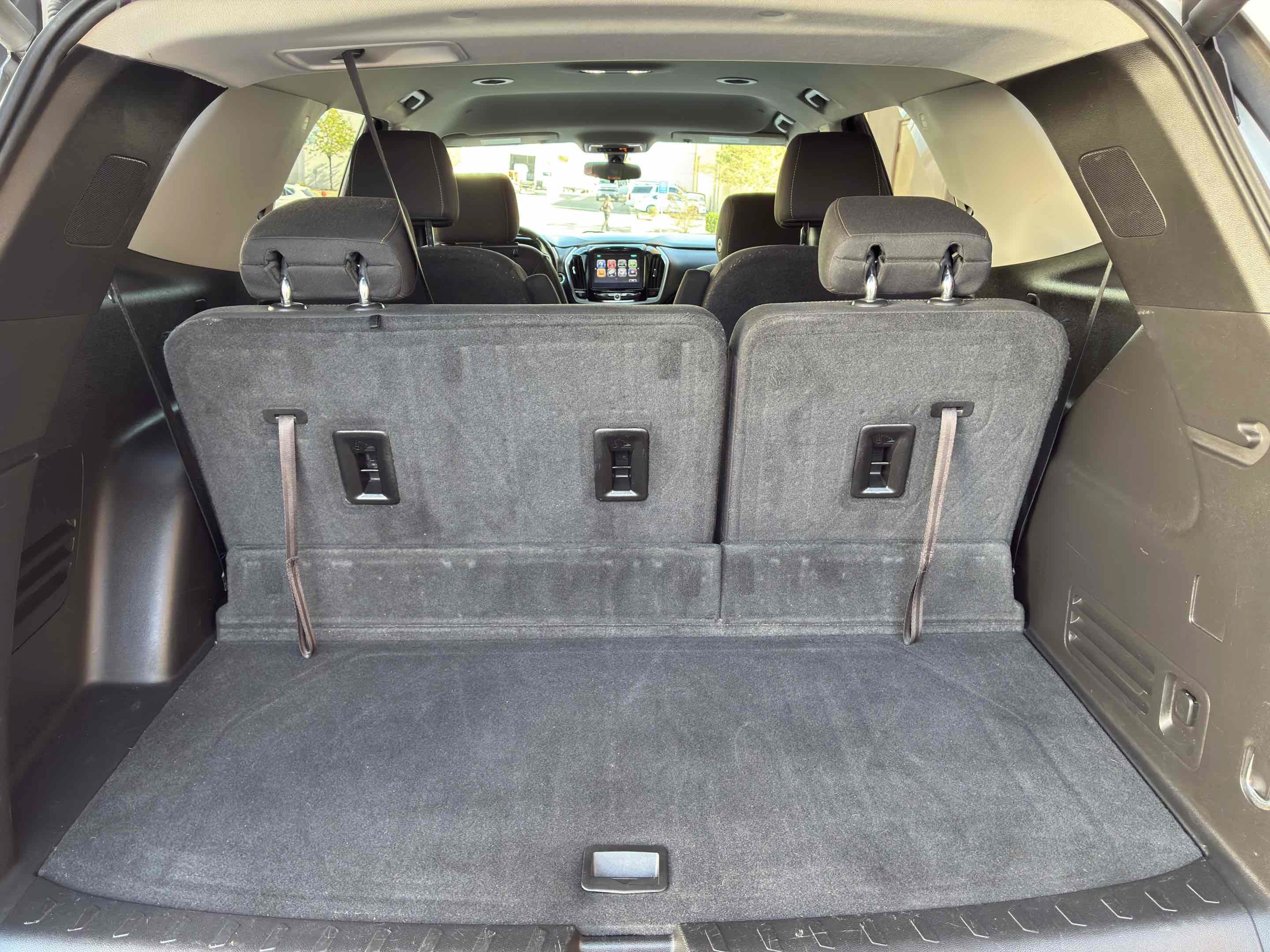 Used 2019 Chevrolet Traverse LT FWD image 60