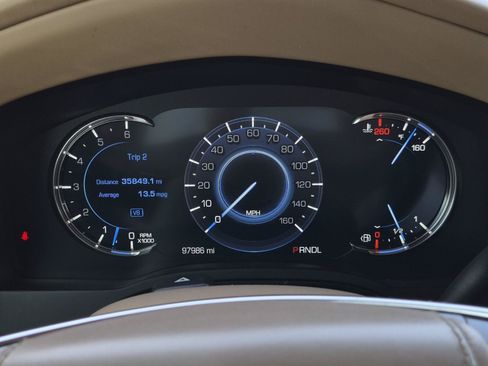 Used 2019 Cadillac Escalade ESV Platinum AWD/4WD image 26