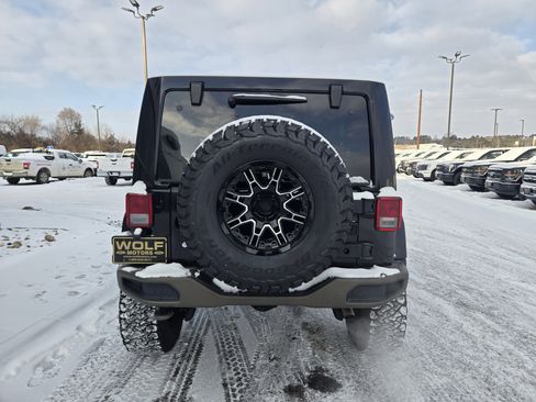 Used 2017 Jeep Wrangler 75th Anniversary image 6