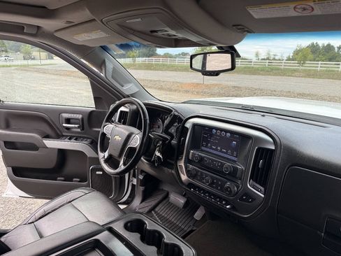 Used 2017 Chevrolet Silverado 2500 LTZ w/ Duramax Plus Package AWD/4WD image 28