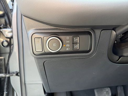 New 2026 Ford Explorer Active RWD image 7