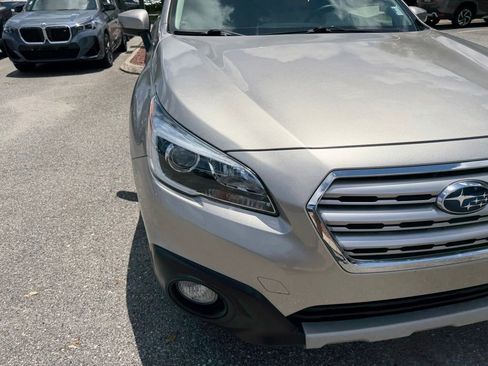 Used 2017 Subaru Outback 2.5i Limited AWD/4WD image 16