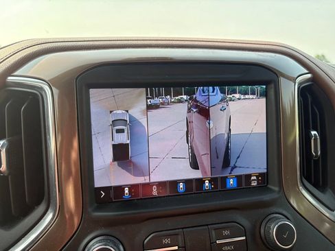 Used 2021 Chevrolet Silverado 1500 High Country w/ Technology Package AWD/4WD image 31