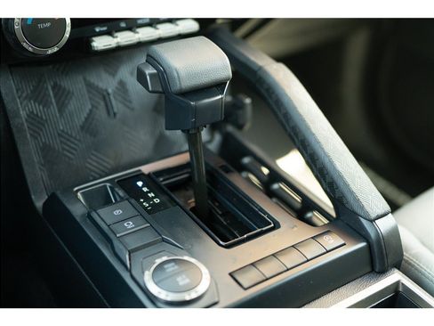 Used 2025 Toyota Tacoma SR5 RWD image 12