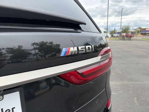 Used 2021 BMW X7 M50i AWD/4WD image 34