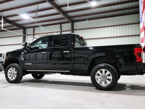 Used 2017 Ford F250 Platinum image 7