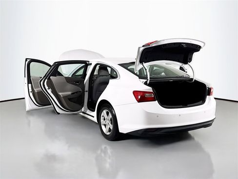 Used 2020 Chevrolet Malibu LS w/ Driver Confidence Package II image 25