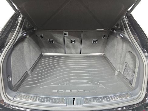 Certified 2026 Porsche Macan AWD/4WD image 25