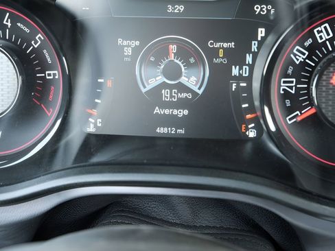 Used 2020 Dodge Challenger SXT w/ Blacktop Package RWD image 10