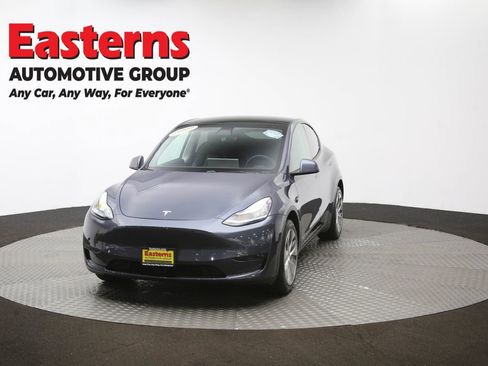 Used 2020 Tesla Model Y Long Range image 50