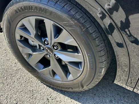 Used 2025 Kia Sportage SX Prestige image 9