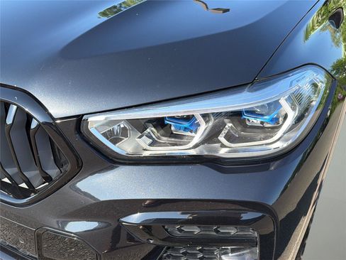 Used 2022 BMW X6 xDrive40i w/ Executive Package AWD/4WD image 35