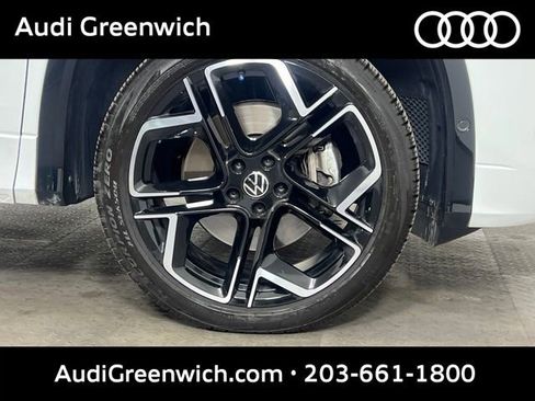 Used 2025 Volkswagen Tiguan SEL R-Line AWD/4WD image 9