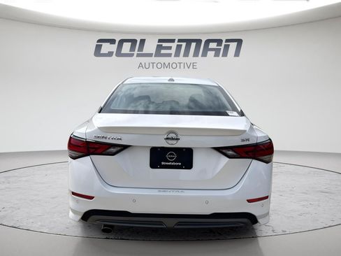 Used 2023 Nissan Sentra SR w/ SR Premium Package FWD image 21