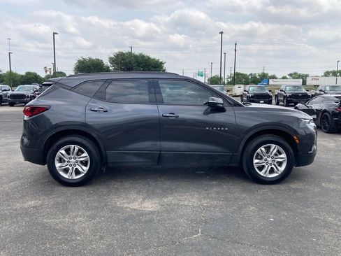 Used 2022 Chevrolet Blazer LT image 4