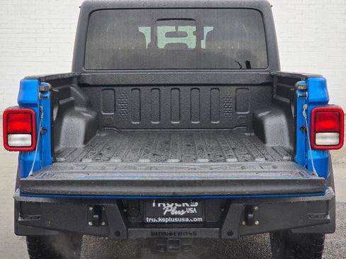 Used 2021 Jeep Gladiator Rubicon w/ Dual Top Group AWD/4WD image 14